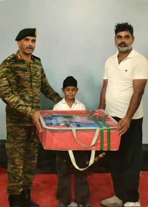 ಬಾಲಕನ ಸೇವೆಗೆ ಸೇನೆಯ ಶ್ಲಾಘನೆ: ಉಚಿತ ವಿದ್ಯಾಭ್ಯಾಸದ ಉಡುಗೊರೆ.!