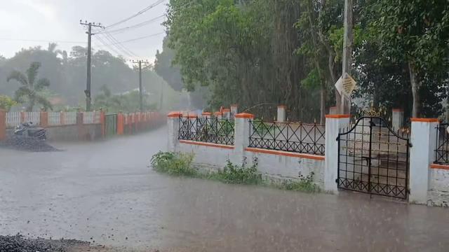 Heavy rainfall likely in the state today: Red alert issued in 6 districts..!