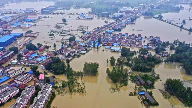 China devastated by catastrophic heavy rains..!