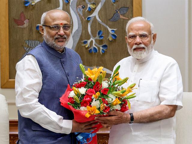 ಎನ್‌ಡಿಎ ಮಹಾರಾಷ್ಟ್ರ ರಾಜ್ಯಪಾಲ ಸಿಪಿ ರಾಧಾಕೃಷ್ಣನ್ ಅವರನ್ನು ಅಭ್ಯರ್ಥಿಯಾಗಿ ಘೋಷಿಸಿದೆ
