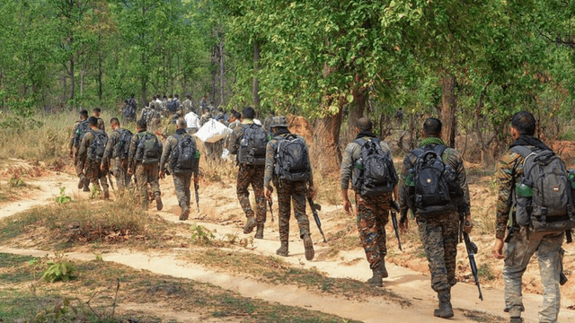 2 CRPF Jawans Injured in IED Blast in Jharkhand's Chaibasa..!