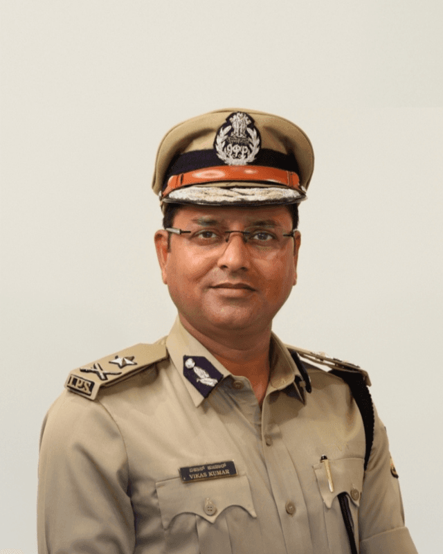 Chinnaswamy Stampede Case: CAT Quashes Suspension Order of IPS Officer Vikas Kumar