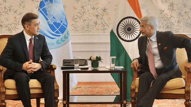 External Affairs Minister Jaishankar Calls for Open Dialogue with China Amid Complex Global Climate
