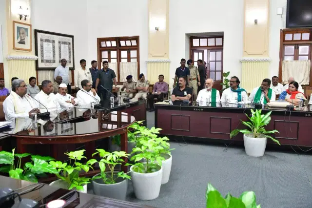 CM Holds Crucial Meeting on Land Acquisition in Devanahalli Taluk’s Channarayapatna and Surrounding Villages
