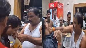 Viral Video: Shiv Sena MLA Slaps Canteen Staff in Mumbai Over Food Dispute!