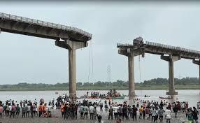 Gujarat Bridge Tragedy: 9 Dead, Chief Minister Orders Urgent Probe.!