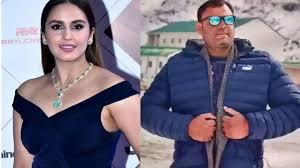  Tragic Murder of Huma Qureshi’s Relative in Delhi Over Parking Dispute..!