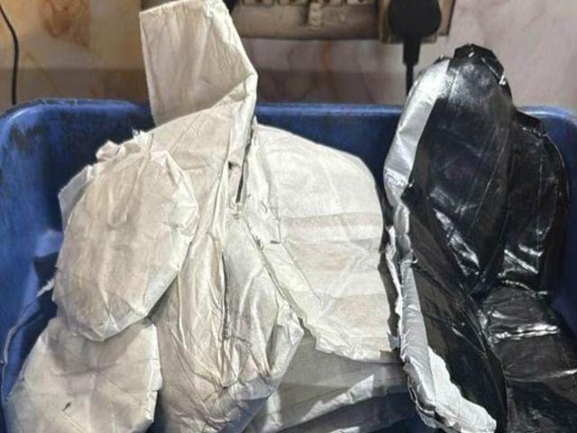 Dubai-Returned Couple Arrested at Surat Airport with Over 20 kg Gold Paste.!